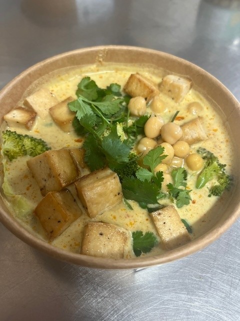 HAP Curry jaune de tofu, pois chiches  au lait de coco bio 